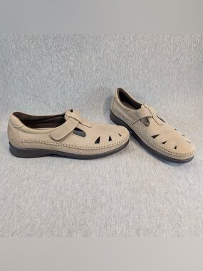 SAS Roamer Sage Nubuck Leather Tripad Comfort Slip-On Loafer
Size 9.5N